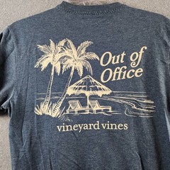 Vineyard Vines Out Of Office Dunes Graphic Tee Men’s S Key Largo Heather S/S