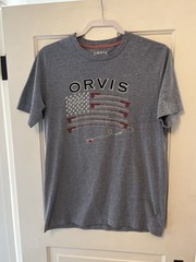 Orvis Shirt Mens Medium Gray Fly Fishing American Flag Graphic Tee Outdoors