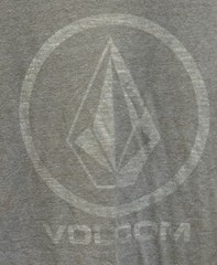 Men’s Blue Volcom, Extra Large T-Shirt Featuring Volcom Symbol On The Front. ￼￼