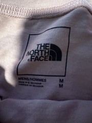 NWT Mens The North Face Rose Dawn Short Sleeve Solid Print Size Medium Shirt $30