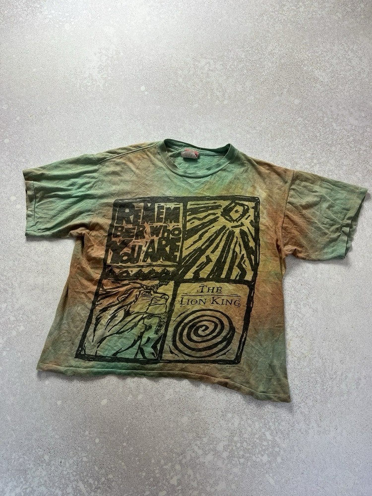 Vintage 90s Disney’s The Lion King “Remember Who You Are” T Shirt Size L