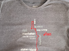 ASICS 2005 New York City Marathon T-Shirt -MENS LARGE-GRAY -preowned-