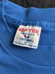 Vintage Sof Tee Mens M Blue T-Shirt Maui Print Made in USA Single Stitch 90s