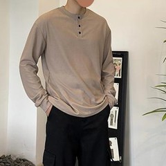Men Casual Long Sleeve Training Top for Sports Fitness and Solid Color