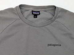 Patagonia Long Sleeve Logo T-Shirt Mens L Graphic Gray Organic Cotton
