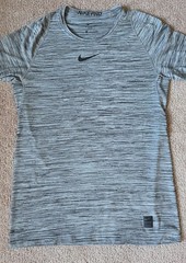 Nike Men’s Pro Dri-Fit Performance grey Fitted Tee, size medium