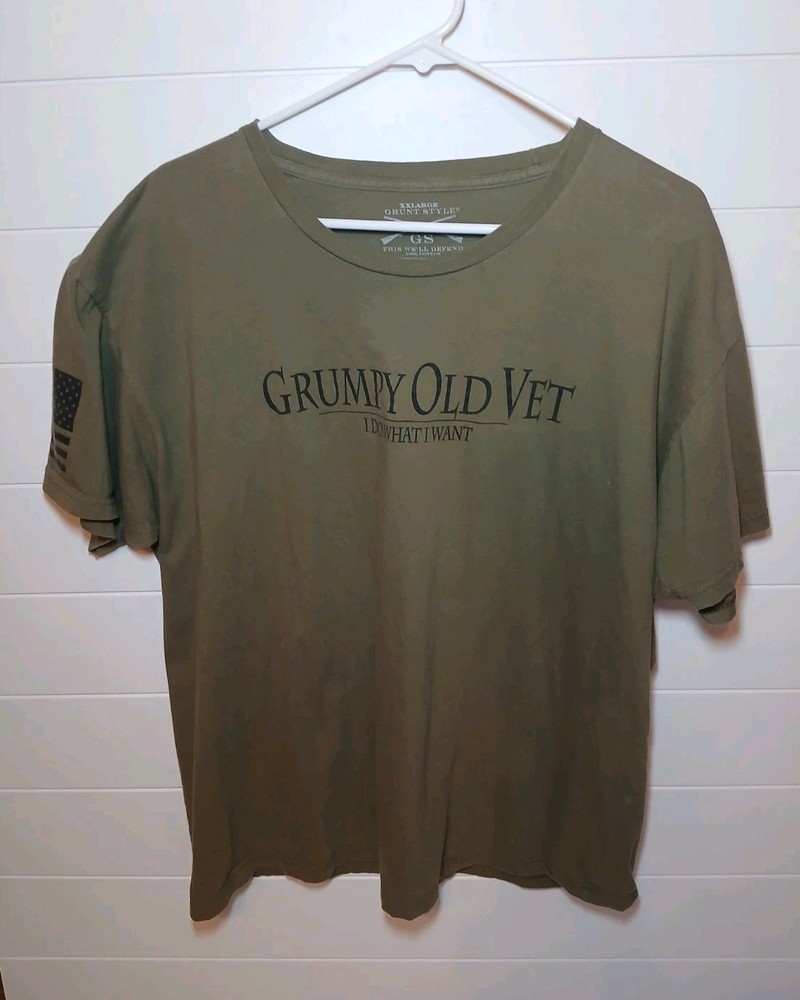 Men’s Grunt Style “Grumpy Old Vet” 100% Combed Ringspun Cotton Tshirt Size XL