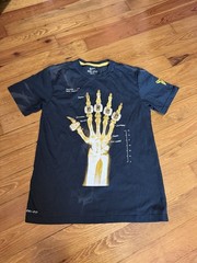 Vintage Nike Kobe Broken Not Beaten T-Shirt Size M