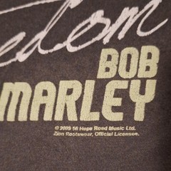 Bob Marley Song of Freedom 2XL Gray Graphic Print Crew Neck Short Sleeve Tee ’09
