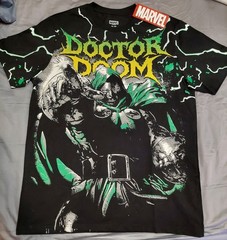 SIZE LARGE AWESOME DOCTOR DOOM Men’s T-Shirt AVENGERS:DOOMSDAY MARVEL COMICS