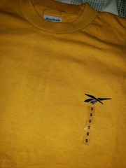 REEBOK CLASSIC EMBROIDERED BLANK VTG 90s Dark Yellow T SHIRT MENs SZ Small