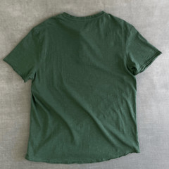 Refinery T-Shirt Mens Large Green Henley Raw Hem Tee Casual Outdoors Streetwear