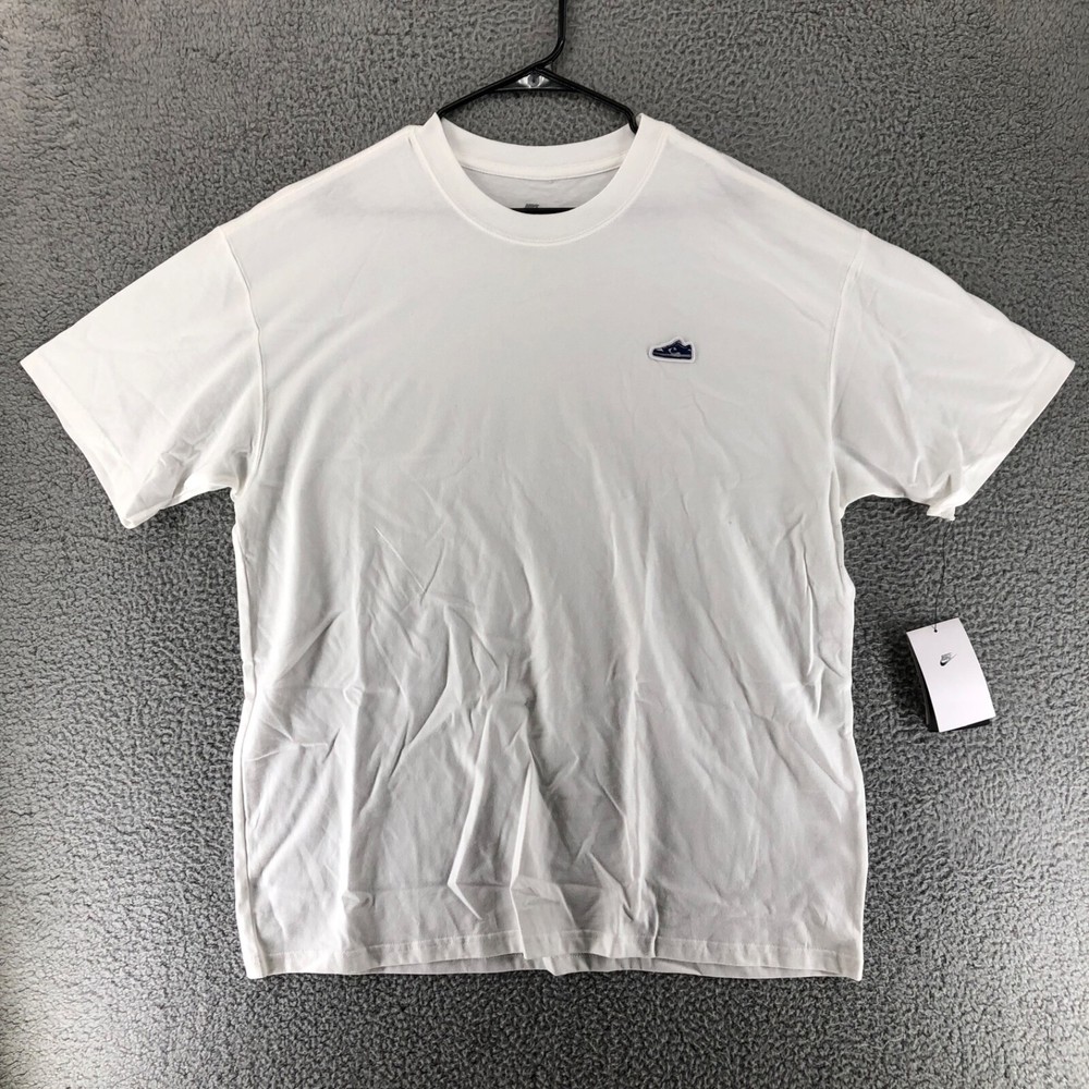 Nike Sportswear Max90 Fit Embroidered Air Force T-Shirt Men’s Size L FV3751 100