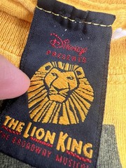 Disney Lion King Broadway Shirt Mens Large Yellow Graphic Tee Haiti Cotton