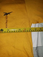 REEBOK CLASSIC EMBROIDERED BLANK VTG 90s Dark Yellow T SHIRT MENs SZ Small