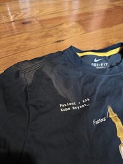 Vintage Nike Kobe Broken Not Beaten T-Shirt Size M
