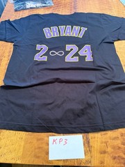 Kobe Bryant T-Shirt Men’s XL Black Mamba FAMILY MAN SZ XL Rare Memorial NEW KP3