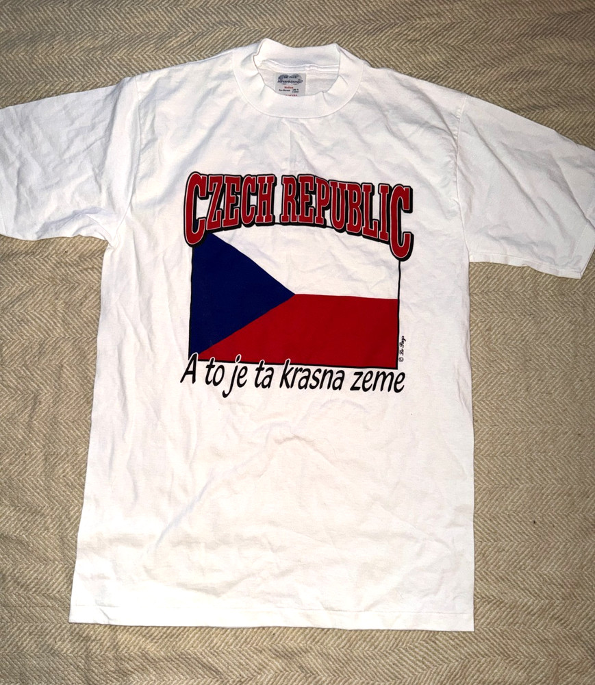 RARE! Vtg! Le Pays International Czech Republic Flag Graphic T Shirt USA Mens M