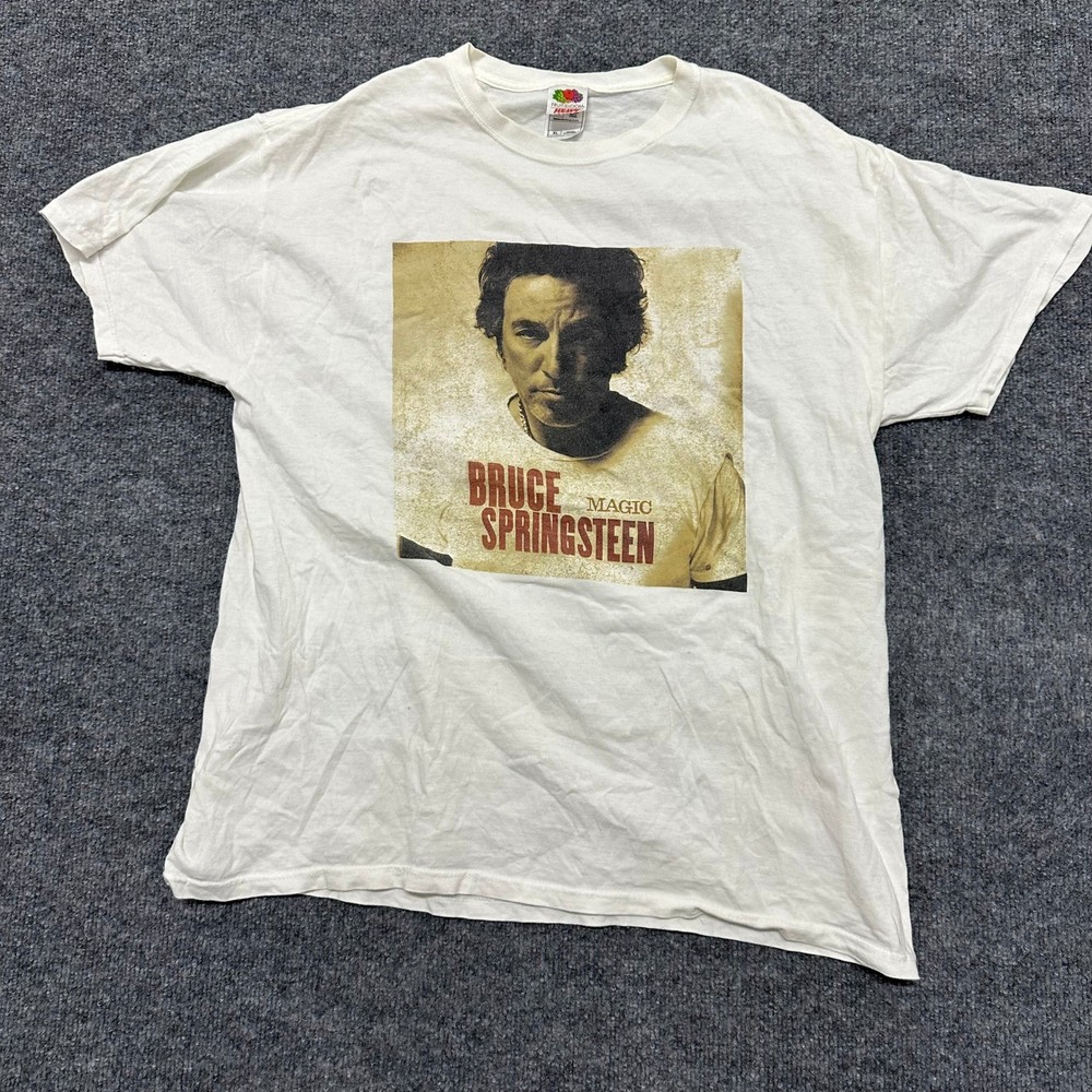 Fruit of the Loom T-shirt Mens XL White Bruce Springsteen Magic Tour Graphic Tee