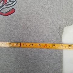 Reebok CCM Hockey Men’s Gray T-Shirt Size Large with Crossed Hockey Sticks Logo