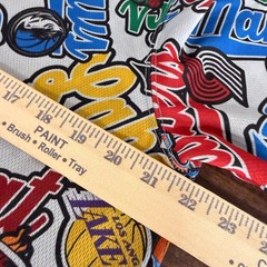 NBA T-Shirt Mens Large Pre-Owned All Over Print Multi Color Basketball Team Logo