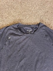 RHÔNE Reign Long Sleeve T in Midnight Heather. Anti Odor. SPF 50+. Raglan. EUC