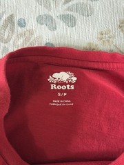 Roots Red Maple Leaf Graphic Cotton Knit Crew Neck Short Sleeve Men’s T-Shirt