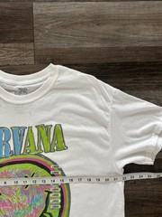 NWT Nirvana Nevermind Smiley Face Graphic T Shirt Sz Large