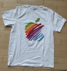 Exclusive Apple 50th Anniversary M Unworn White Graphic Tee Rainbow Apple Logo