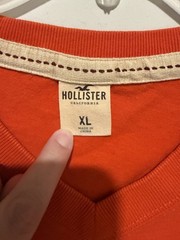 Hollister California Orange V-Neck Logo T-Shirt Men’s XL