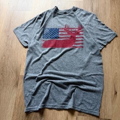 Los Cazadores T-Shirt Mens Size S Grey American Flag Deer Hunting Graphic Tee