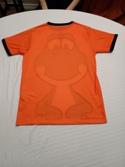 Yoshi T Shirt, Size Medium, Super Nintendo World, Universal Studios, Full Image
