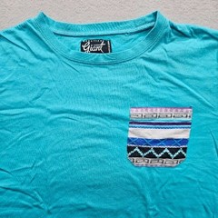 Beautiful Giant Mens Size Large Turquoise Short Sleeve T-Shirt Pocket