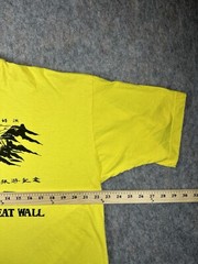 I CLIMBED THE GREAT WALL Men 2XL (US LARGE) Yellow Cotton Souvenir T-Shirt