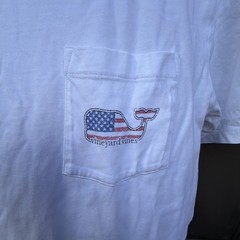 vineyard vines mens american flag whale size XS