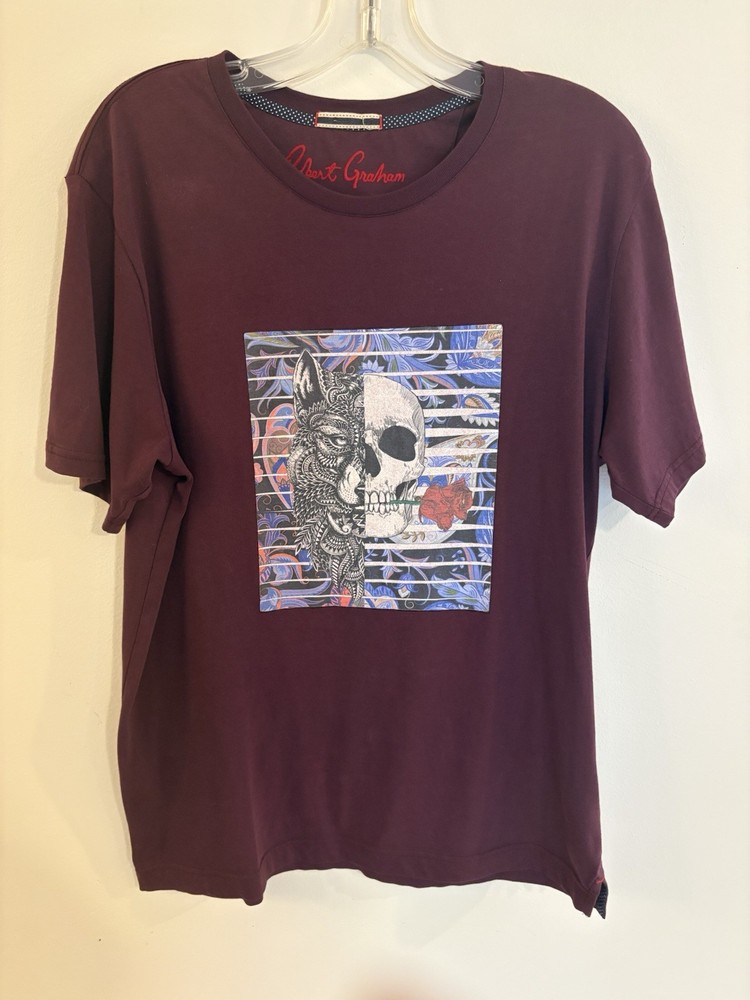 ROBERT GRAHAM Burgandy GRAPHIC TEE WOLF/SKULL SIZE MED MEN’S