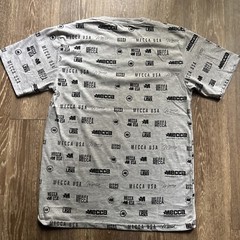MECCA USA LOGO AOP All Over Print T Shirt Y2K Hip Hop Mens L NWOT Urban Wear