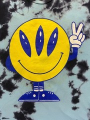 Alab T Shirt Mens Large Blue Black Tie Dye Graphic Alien Smiley Face Come Peace
