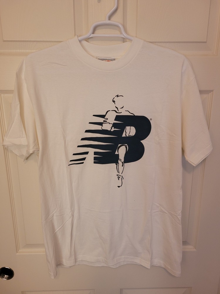 New Balance Mens XL T-Shirt White Runner Running Vintage Y2K Made in USA