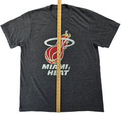 NBA Miami Heat Distressed Logo T-Shirt Heather Gray Large Soft Tri Blend Tee
