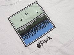 Apple Park Pond T-Shirt (White / Multi), 100% Cotton Size 3XL Men Pre Owned