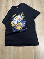 Hanes Pittsburgh Steelers & Los Angeles Lakers Split Graphic T-Shirt