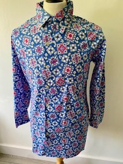 VTG mens 80’s LOTUS BLUE RETRO PATTERN LOOSE FIT LONG SLEEVED SHIRT 42″