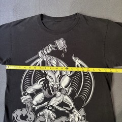 Vtg Obey Propaganda Shirt Men’s Medium Gargoyle Graffiti Graphic (distressed)