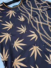 NWT Black Gold Chain Pot Weed Leaf T-Shirt & Drawstring Shorts Set Men’s Large