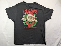 Holiday Time Men’s Black Graphic T-Shirt “Claws Is Coming to Town” XL