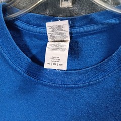 Gildan NYPD Football Graphic T-Shirt Mens 2XL Shamrock Helmet Blue Sporty Sports