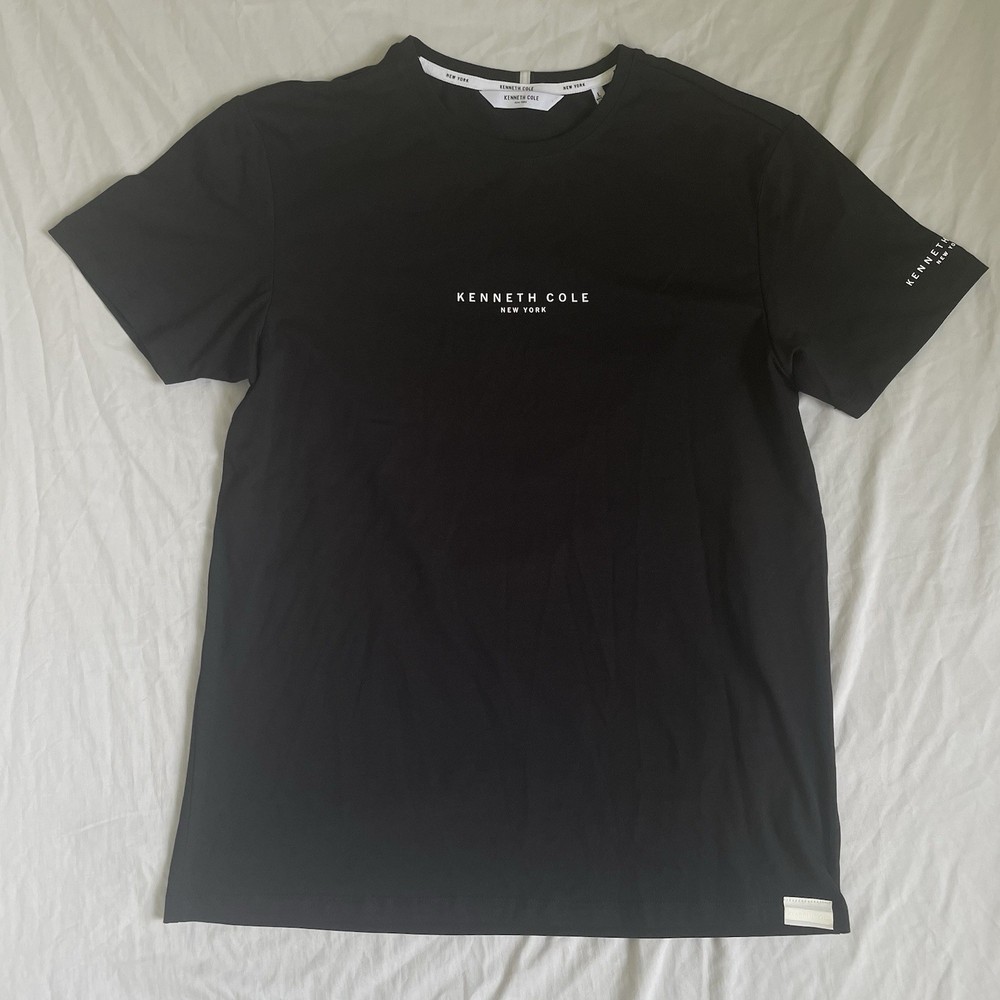 Kenneth Cole T-shirt men large Black | The Core Edit Collection