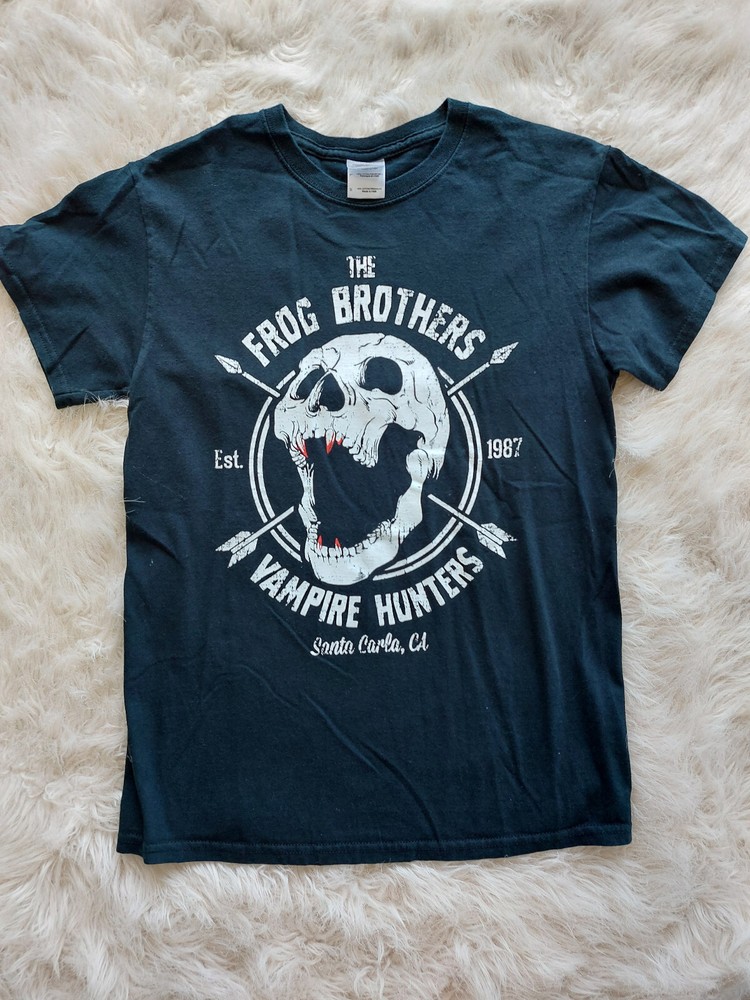 Gildan Men’s Black The Frog Brothers Vampire Hunter Santa Carla CA T Shirt Siz S