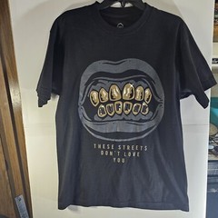 Rufnek T Shirt Size Med Teeth Motif